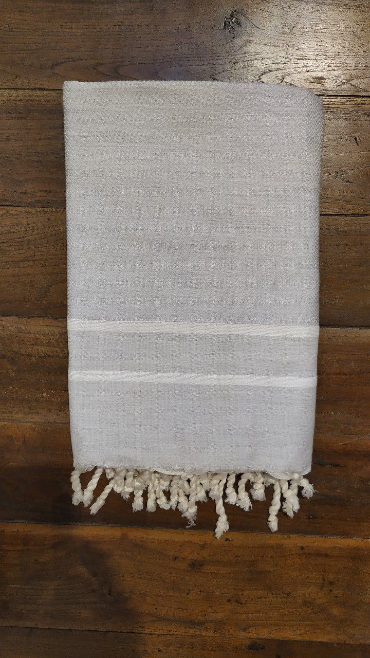 Fouta Light grey  Chevron weaving  Running whip stitch Edge. 2x1m     