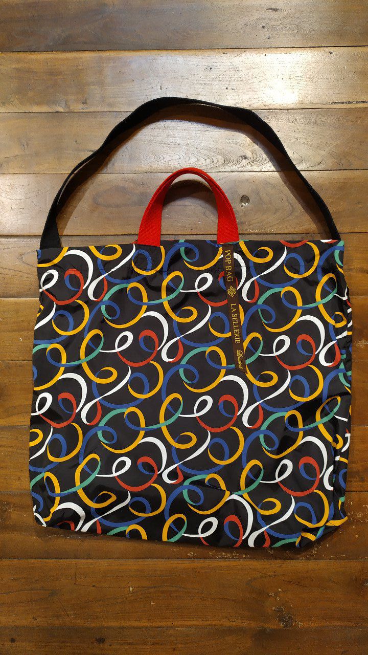 Italian Handmade pop bag "La Sellerie" Black/curves multicolor 51x51cm  Harmoniepalma