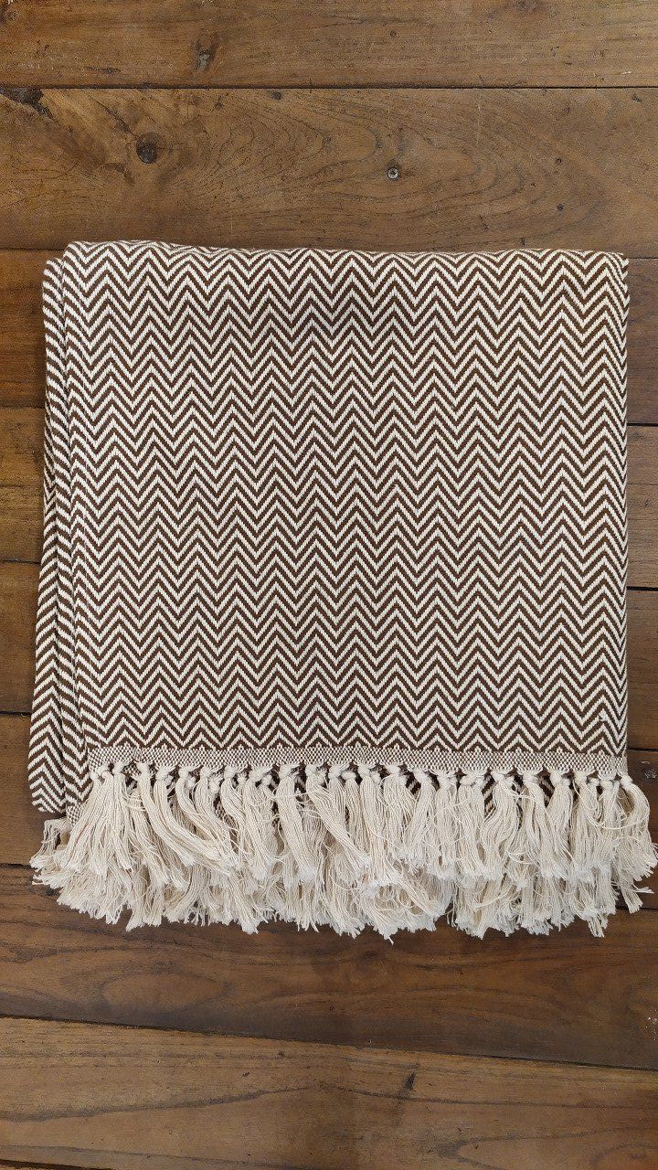 Throw Thick weaving Brown  Cream stripes - Chevron design 160x160 cm